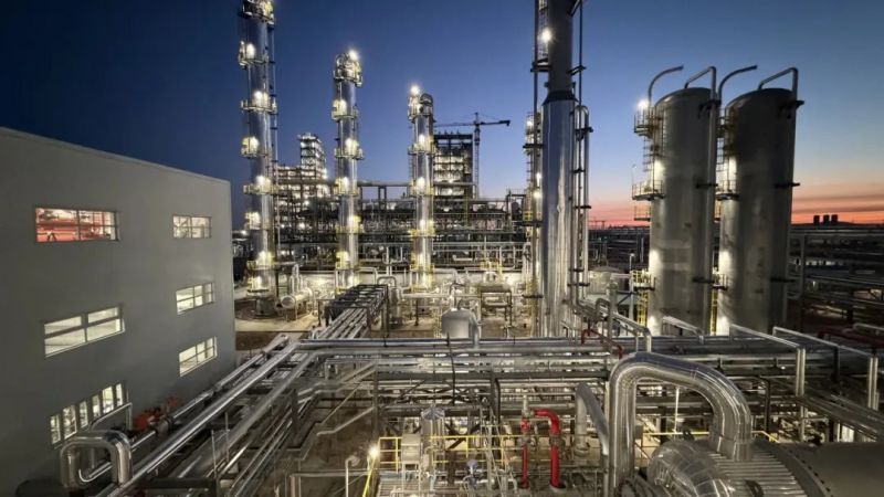 直擊現場┃中威集團金風綠能化工項目防腐保溫工程穩步推進